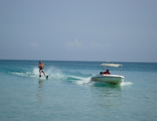  Skifahren im Meer von Cortes